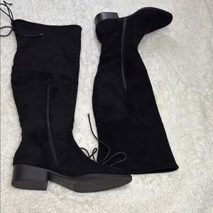 CROWN & IVY SIZE 8M Black Over-the-Knee Women's Boots NWOT